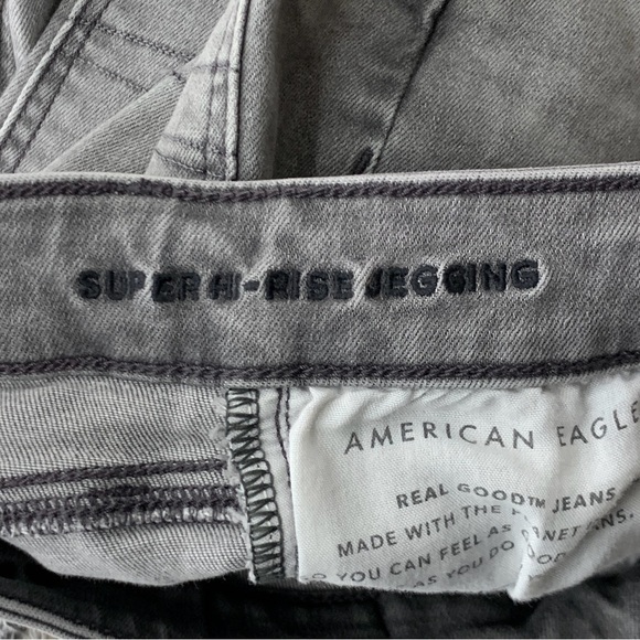 American Eagle Women Size 2 LONG Jeans Light Gray Distressed Pants Jegging Slim - Picture 7 of 8